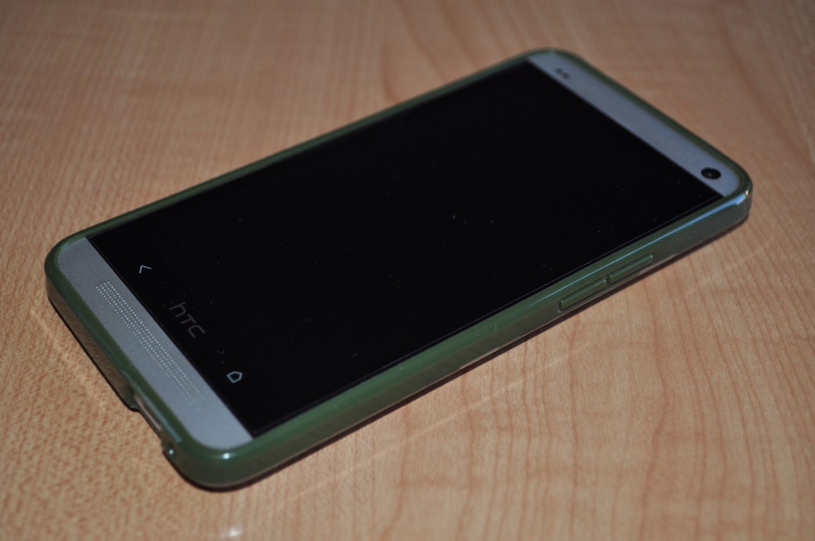 HTC PURE ONE WITH ARMY COVER